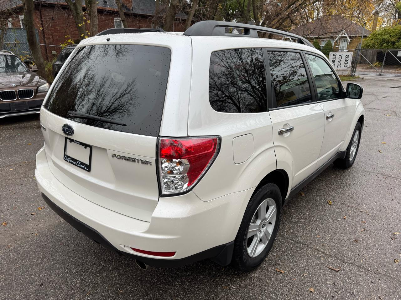 2010 Subaru Forester X - Photo #5