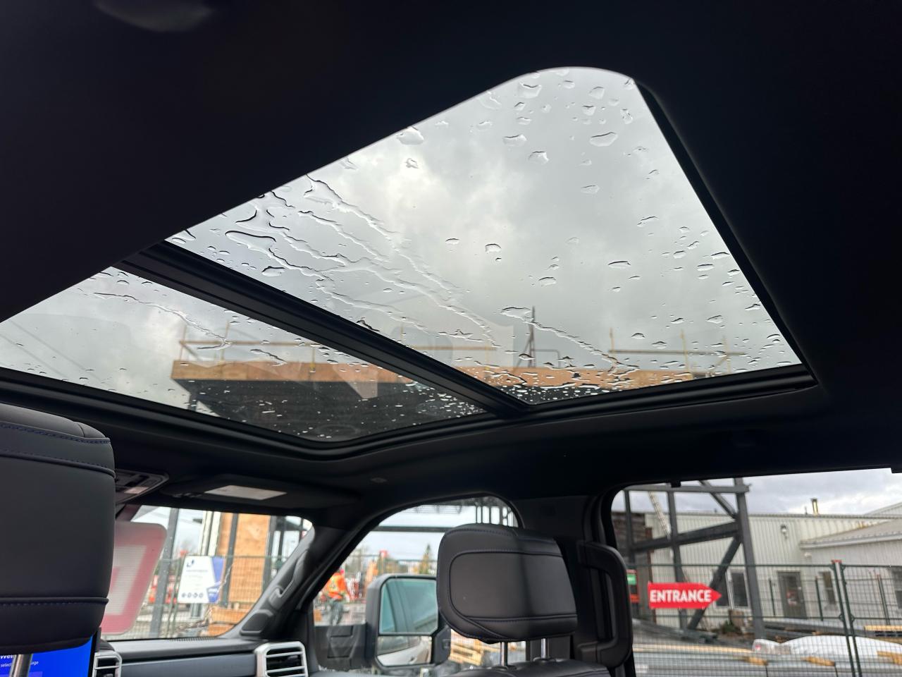 2025 Toyota Tundra 4x4 Crewmax Platinum Hybrid ADVANCED Photo