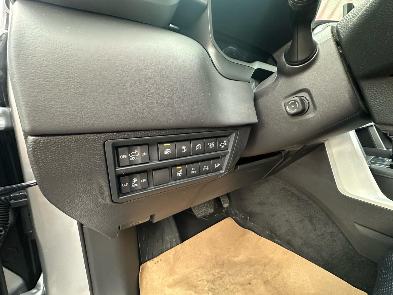 2025 Toyota Tundra 4x4 Crewmax Platinum Hybrid ADVANCED Photo