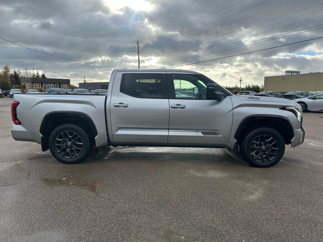 2025 Toyota Tundra 4x4 Crewmax Platinum Hybrid ADVANCED Photo