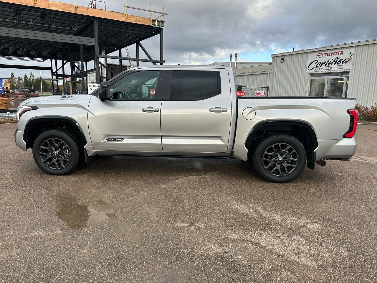 2025 Toyota Tundra 4x4 Crewmax Platinum Hybrid ADVANCED Photo