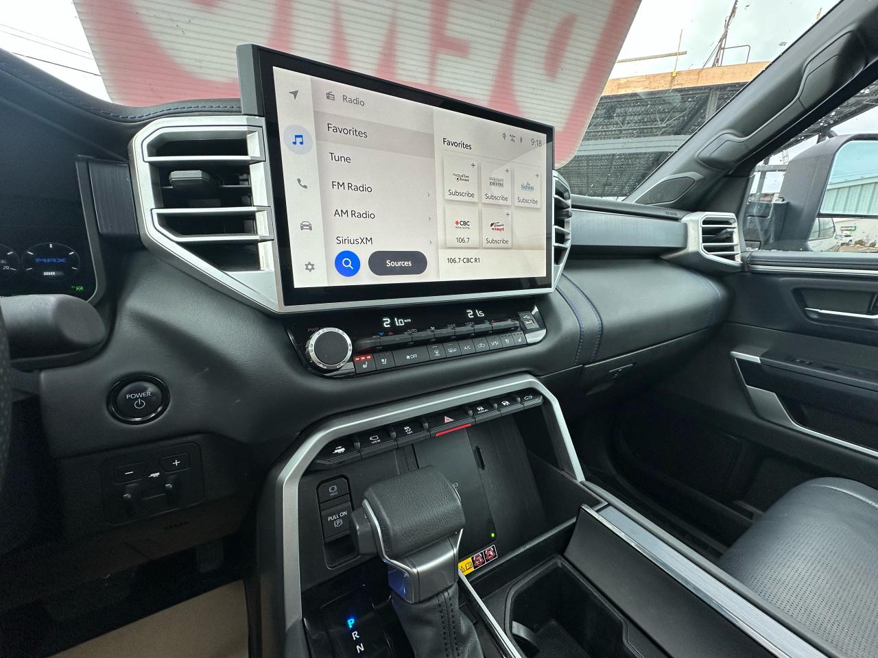 2025 Toyota Tundra 4x4 Crewmax Platinum Hybrid ADVANCED Photo