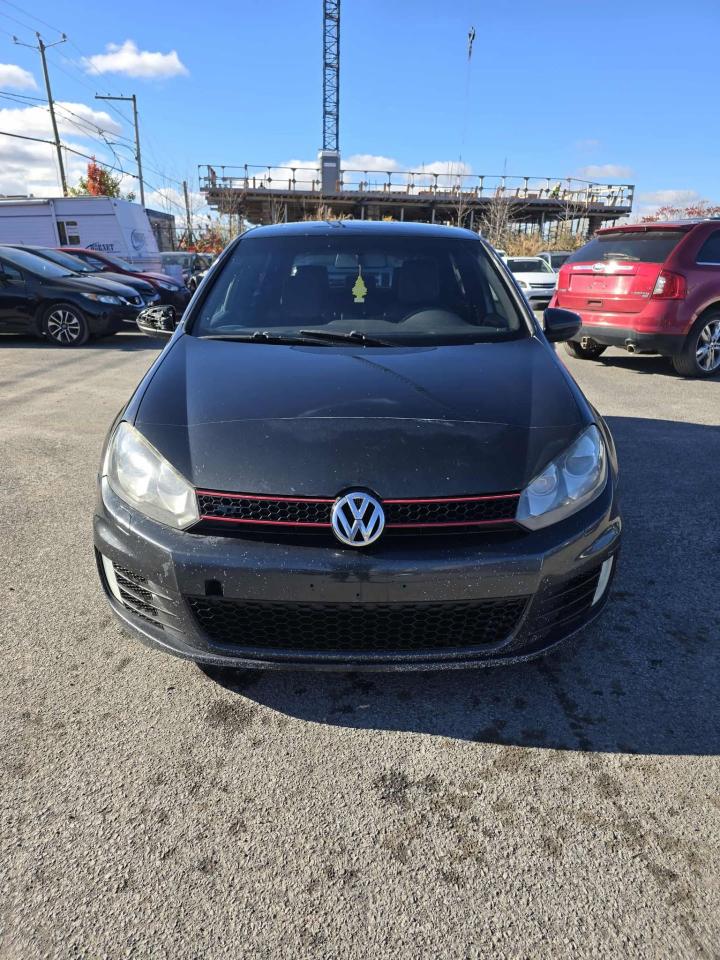 2010 Volkswagen Golf  - Photo #2