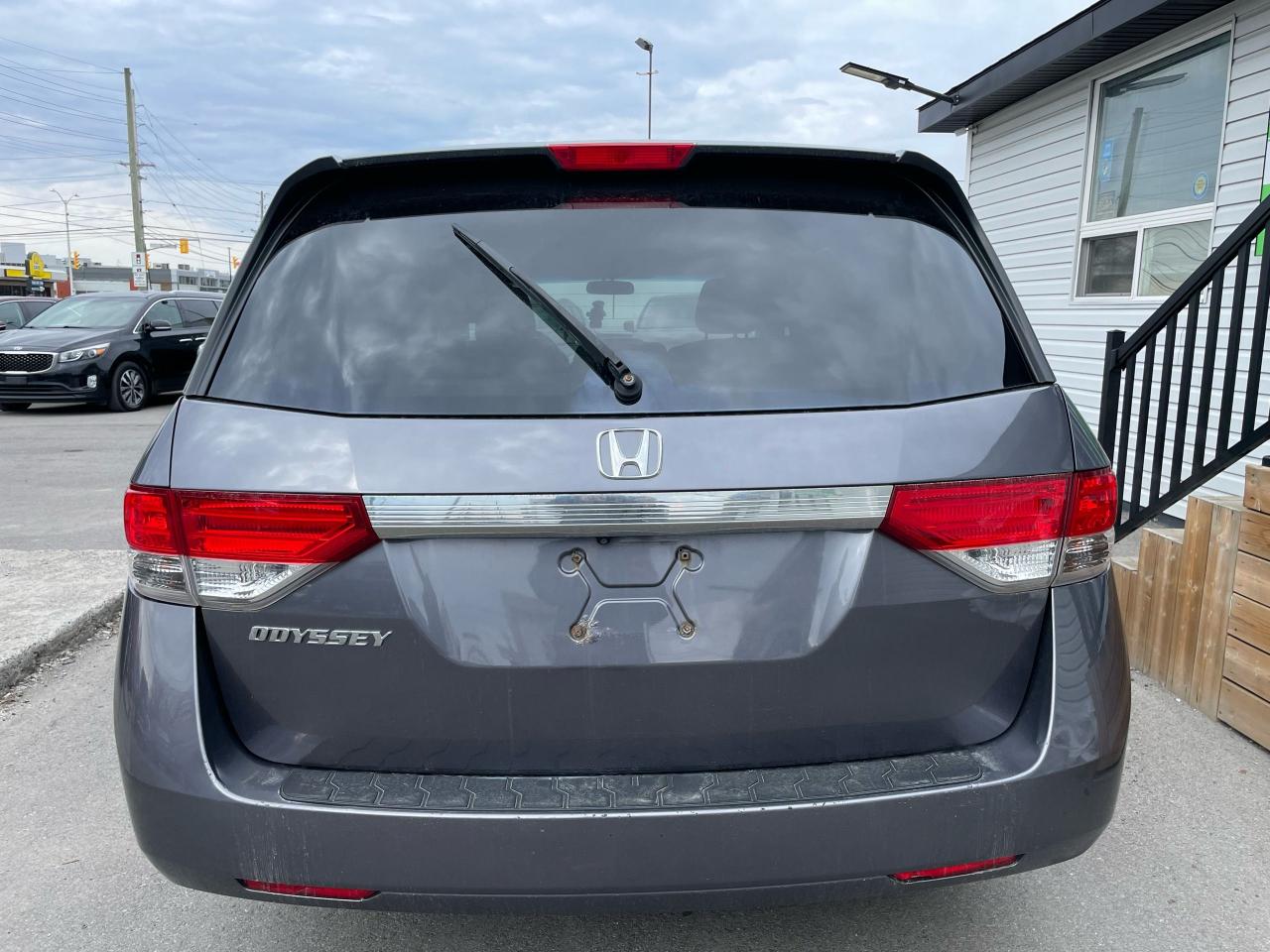 2016 Honda Odyssey EX - Photo #6