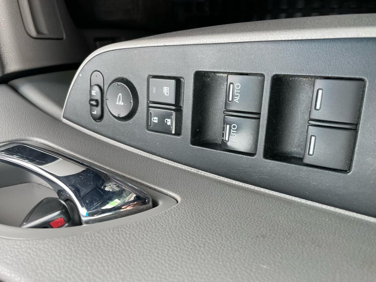 2016 Honda Odyssey EX - Photo #13