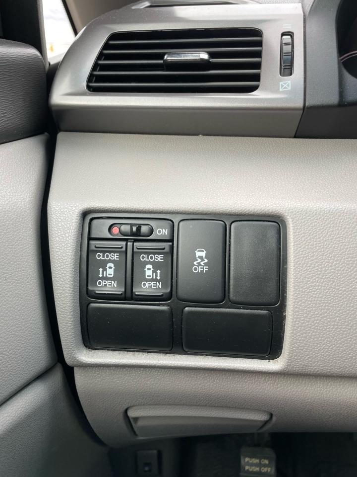 2016 Honda Odyssey EX - Photo #14