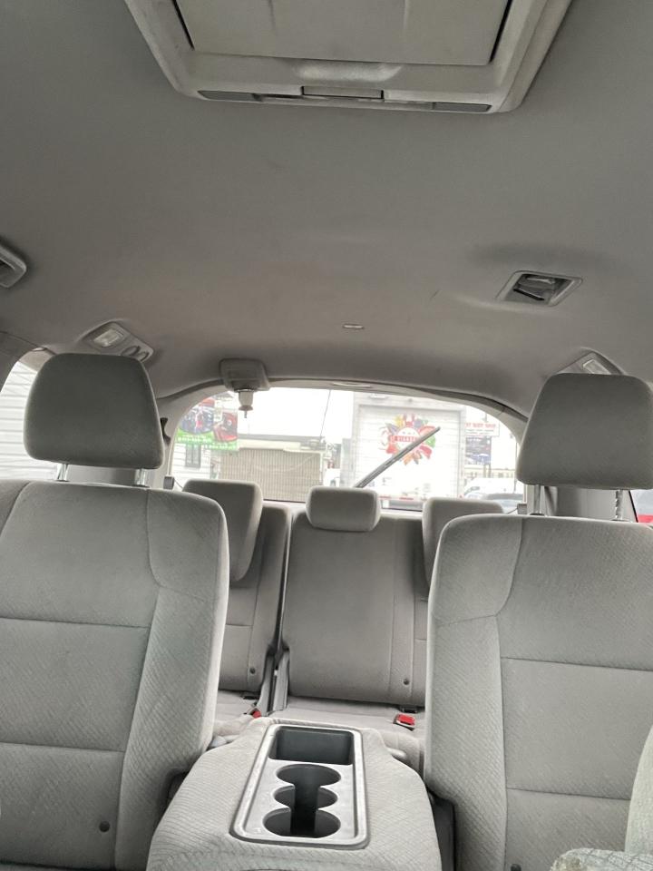2016 Honda Odyssey EX - Photo #15