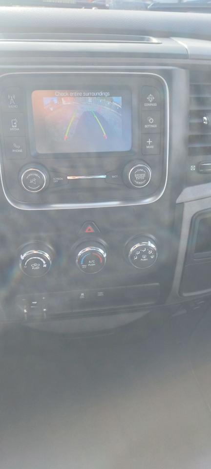 2016 RAM 1500 4WD Reg Cab 120.5" Express - Photo #19