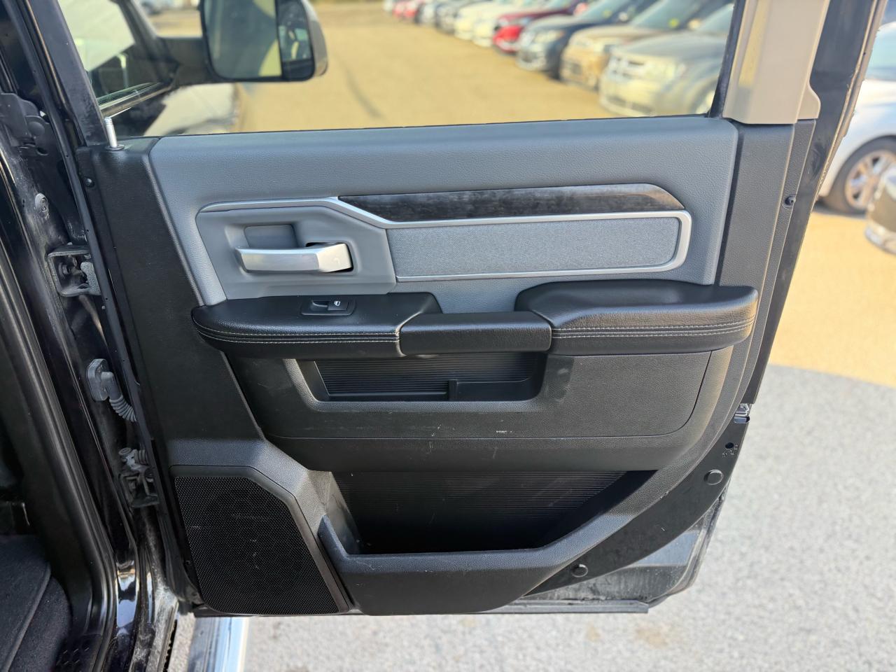 2020 RAM 3500 Big Horn - Photo #12