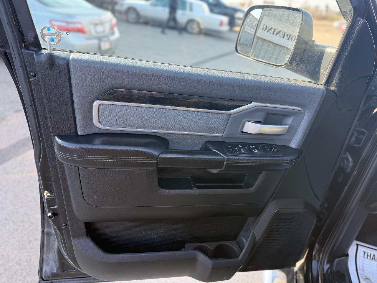 2020 RAM 3500 Big Horn - Photo #7