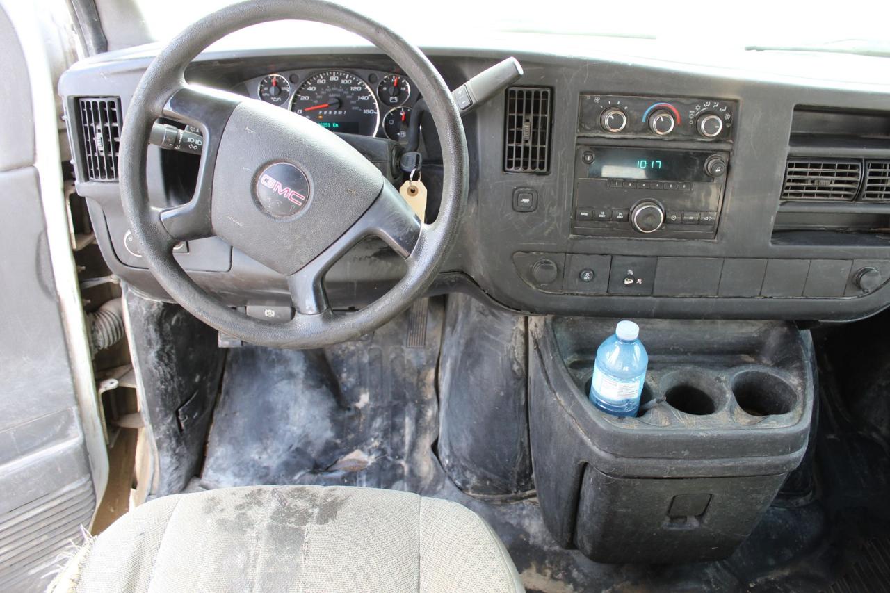 2014 GMC Savana Cargo Van  Photo