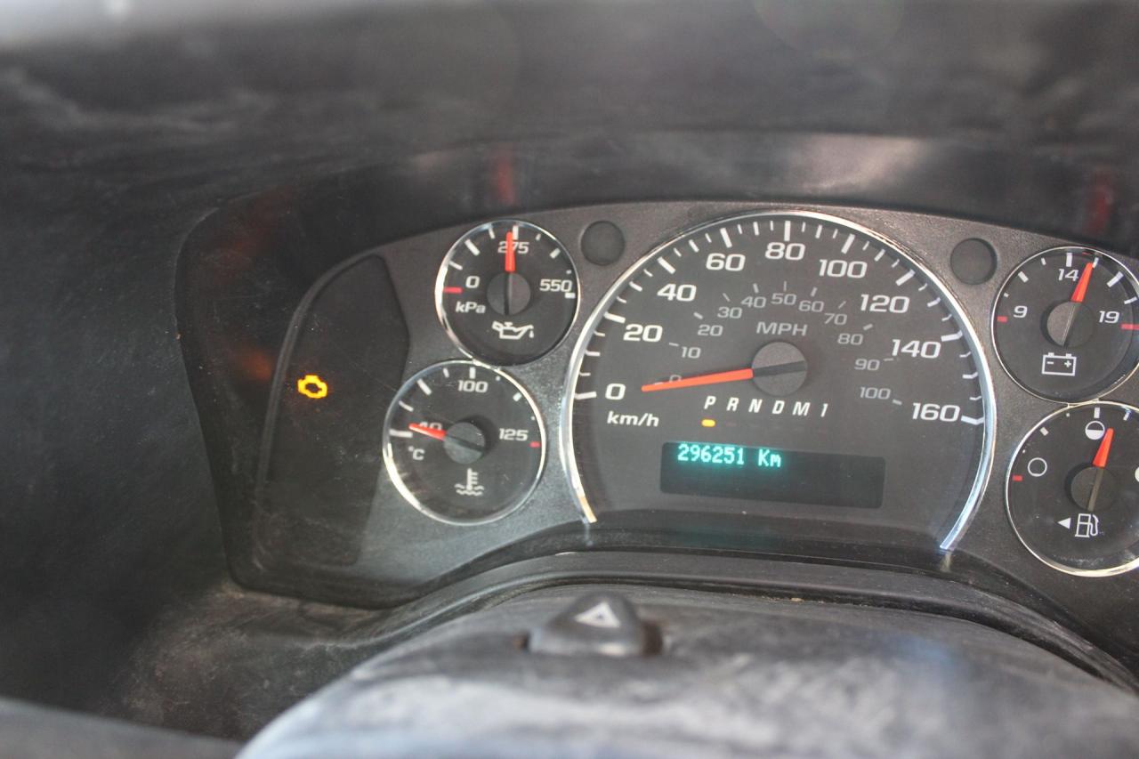 2014 GMC Savana Cargo Van  Photo