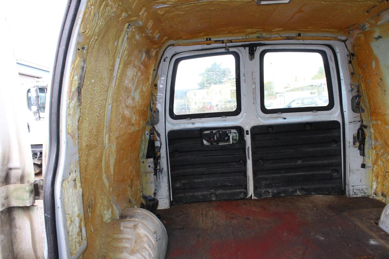 2014 GMC Savana Cargo Van  Photo