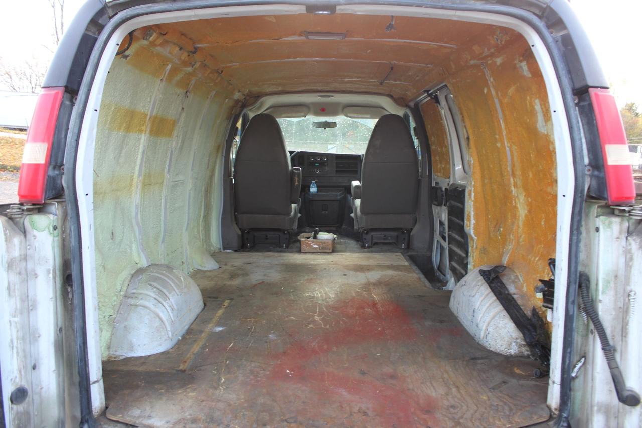 2014 GMC Savana Cargo Van  Photo