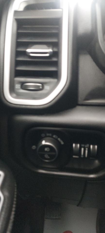 2019 RAM 2500 Big Horn 4x4 Crew Cab 6'4" Box Photo