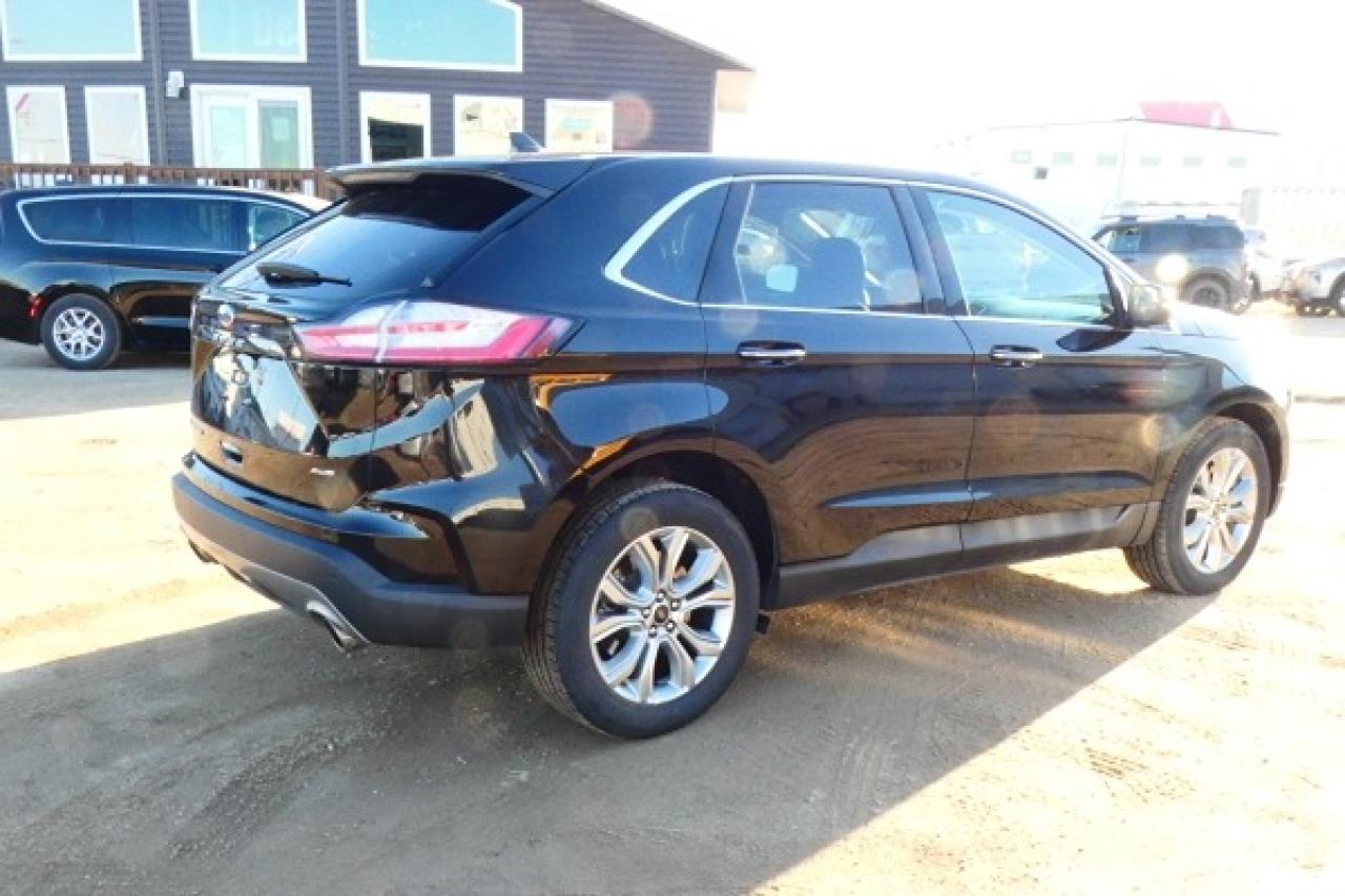 2024 Ford Edge Titanium AWD w/Htd Leather, pano S/R, BUC - Photo #6