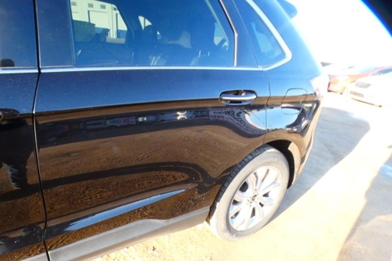 2024 Ford Edge Titanium AWD w/Htd Leather, pano S/R, BUC - Photo #24