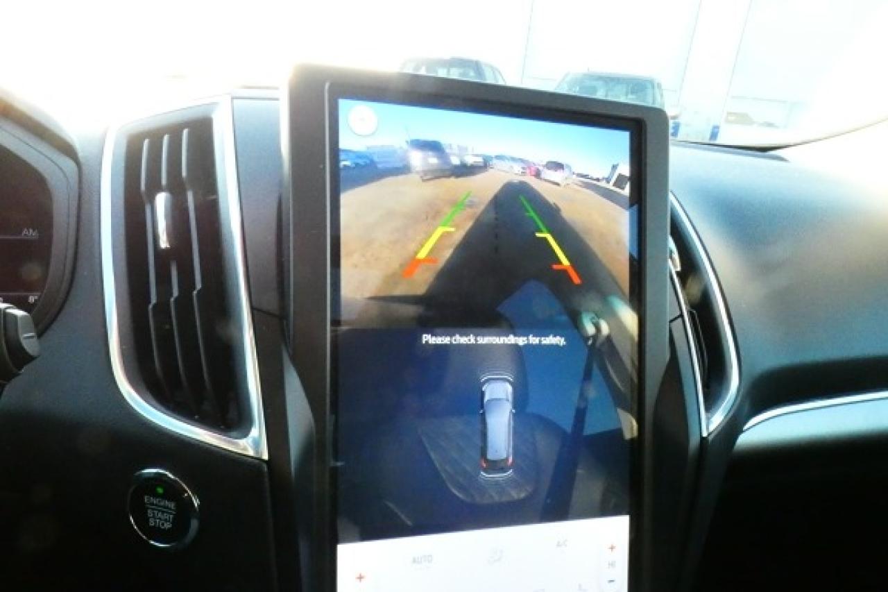 2024 Ford Edge Titanium AWD w/Htd Leather, pano S/R, BUC - Photo #14