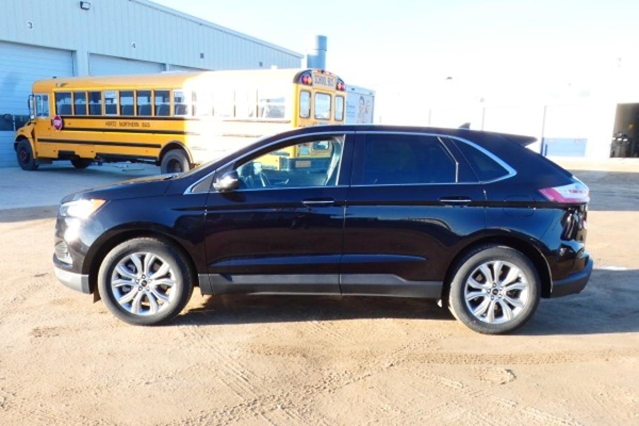 2024 Ford Edge Titanium AWD w/Htd Leather, pano S/R, BUC - Photo #1