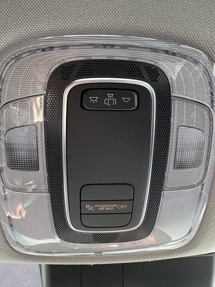 2025 Hyundai Elantra Essential Photo