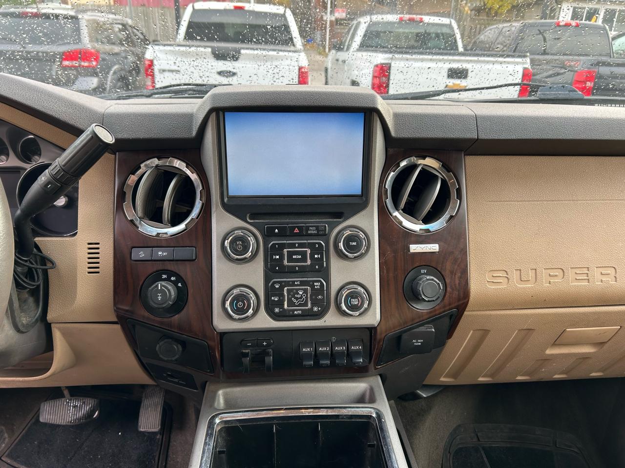 2016 Ford SUPER DUTY F-350 SRW Lariat - Photo #5