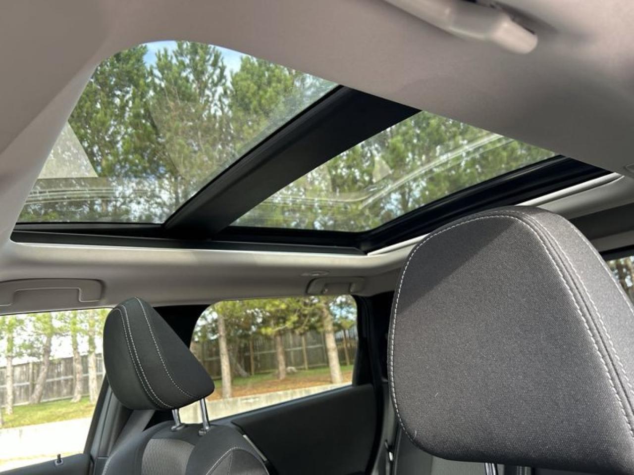 2024 Mitsubishi Outlander LE S- AWC Photo