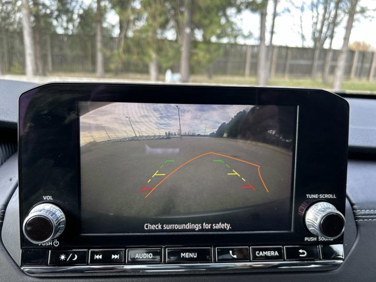 2024 Mitsubishi Outlander LE S- AWC Photo