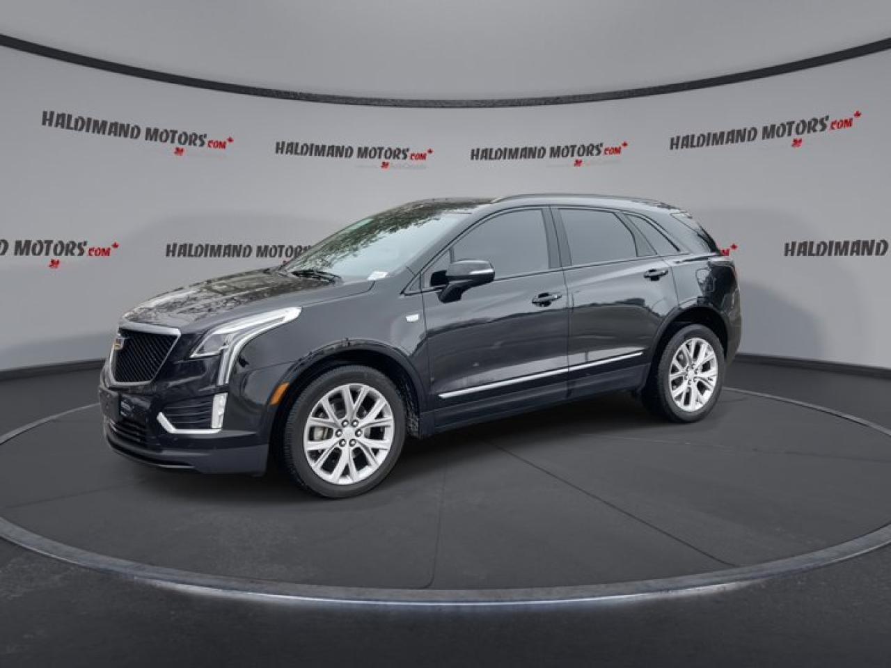 2020 Cadillac XT5 Sport AWD Photo3