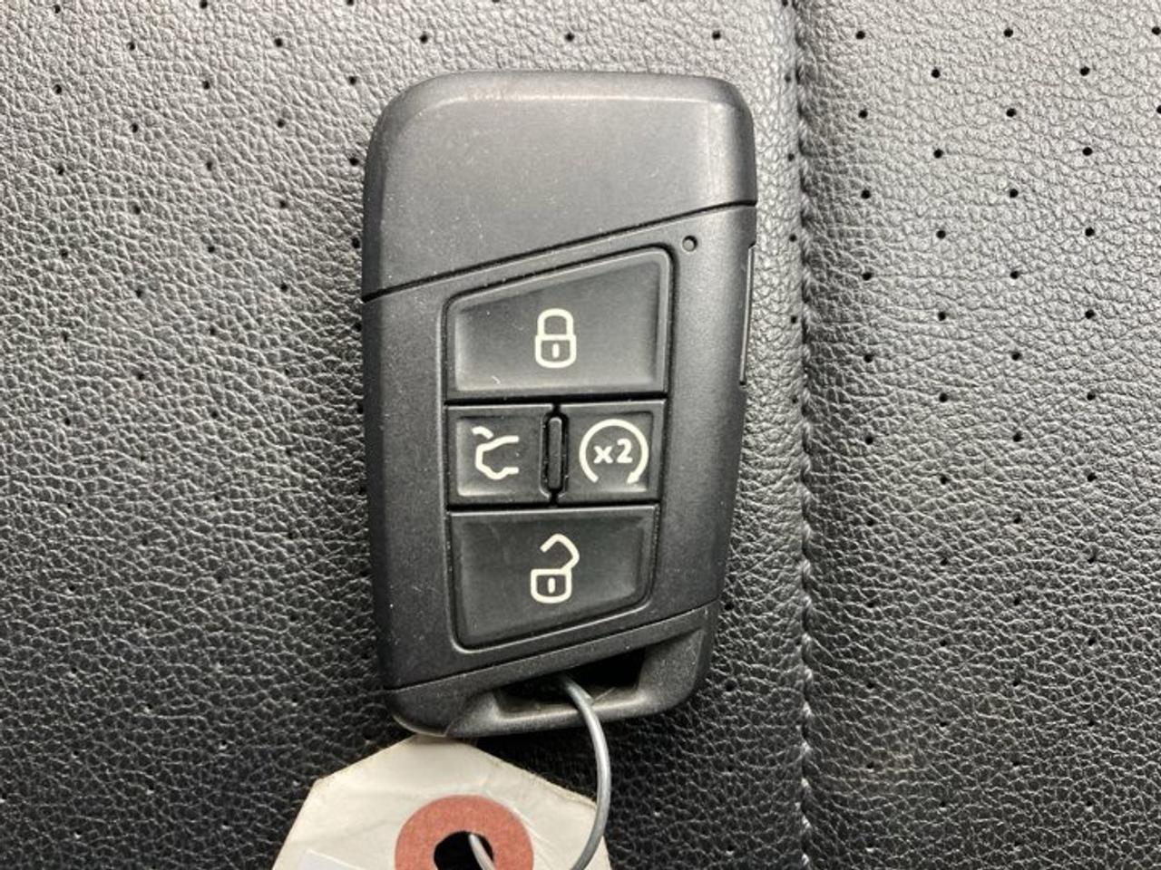 2022 Volkswagen Tiguan Comfortline 4MOTION | Leather Seats Photo