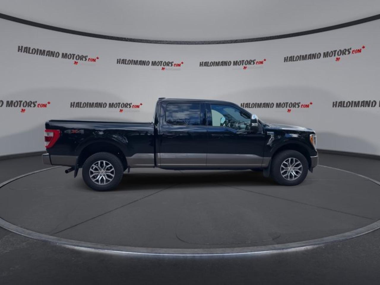 2022 Ford F-150 Lariat 4X4 CREW Photo