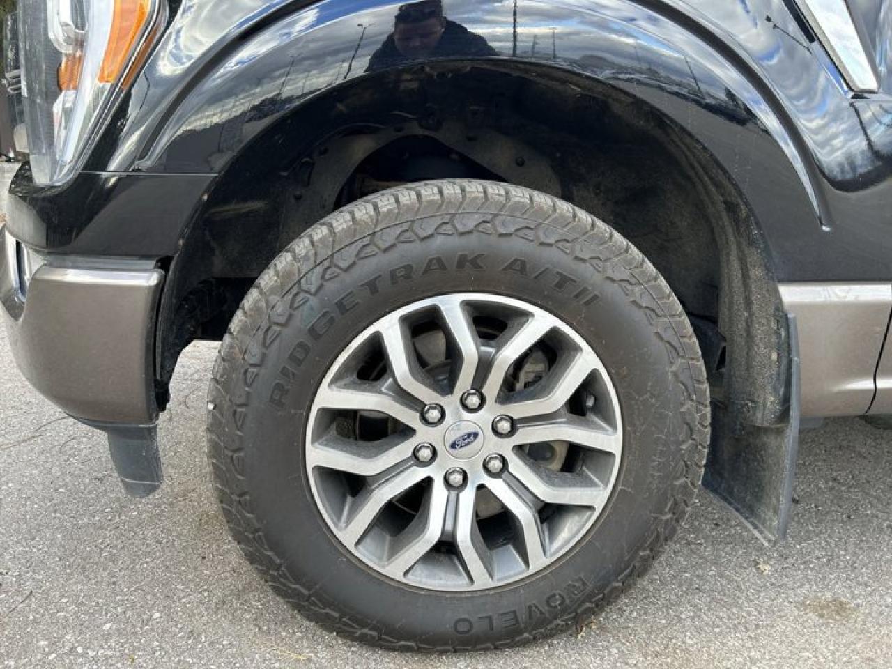 2022 Ford F-150 Lariat 4X4 CREW Photo