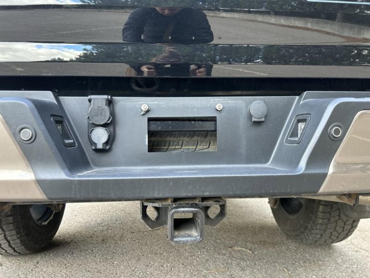 2022 Ford F-150 Lariat 4X4 CREW Photo