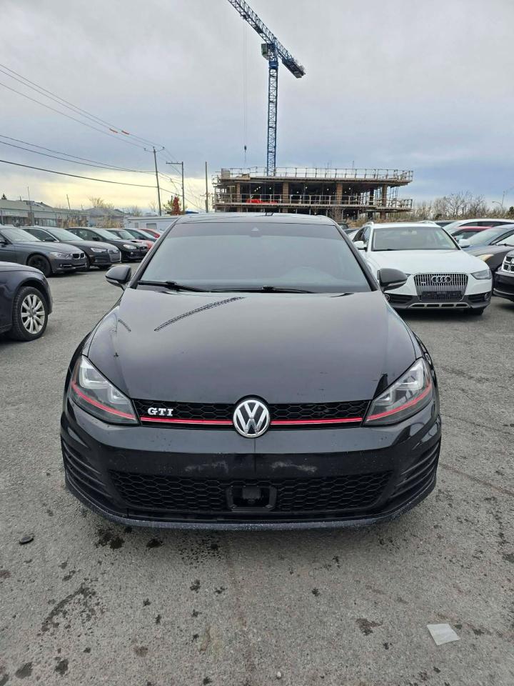 2017 Volkswagen Golf Autobahn - Photo #2