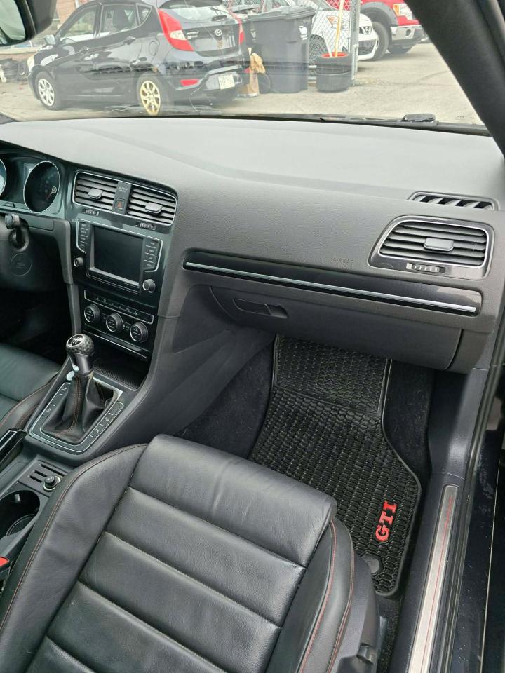 2017 Volkswagen Golf Autobahn - Photo #7