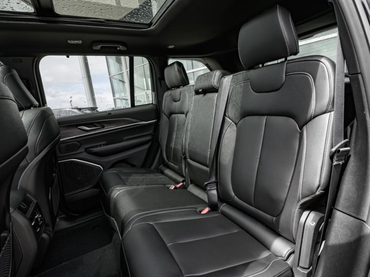 2025 Jeep Grand Cherokee Limited Photo