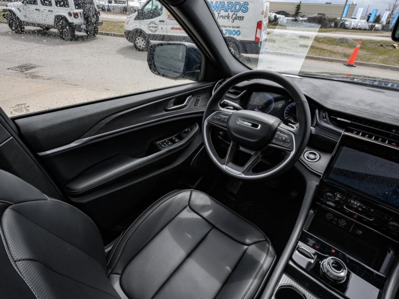 2025 Jeep Grand Cherokee Limited Photo