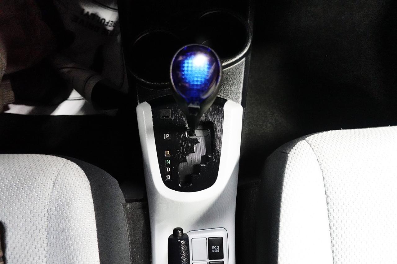 2013 Toyota Prius c ONE OWNER, NO ACCIDENT, WELL MAINTAIN Photo