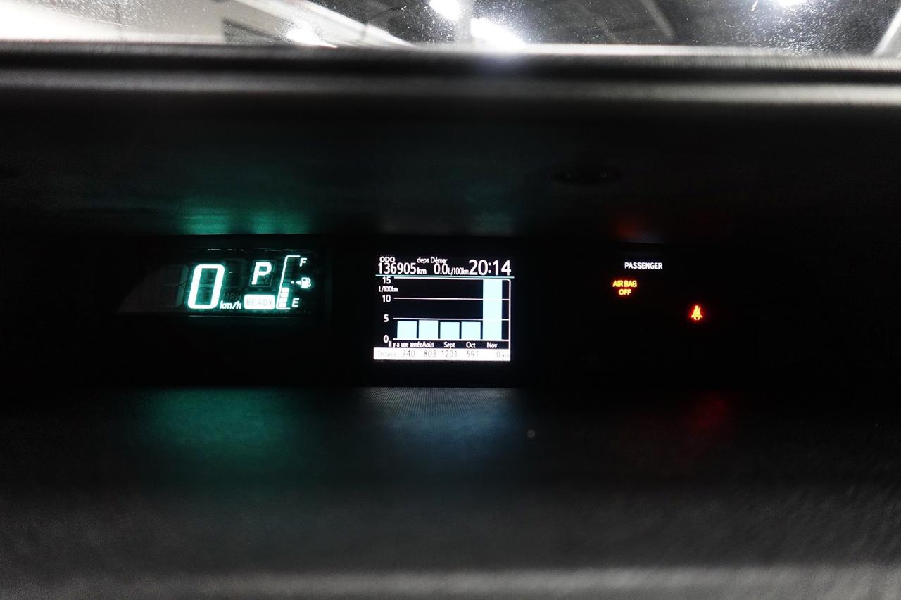 2013 Toyota Prius c ONE OWNER, NO ACCIDENT, WELL MAINTAIN Photo