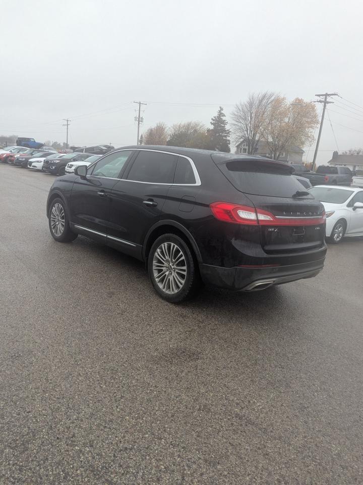 2017 Lincoln MKX Reserve Photo2