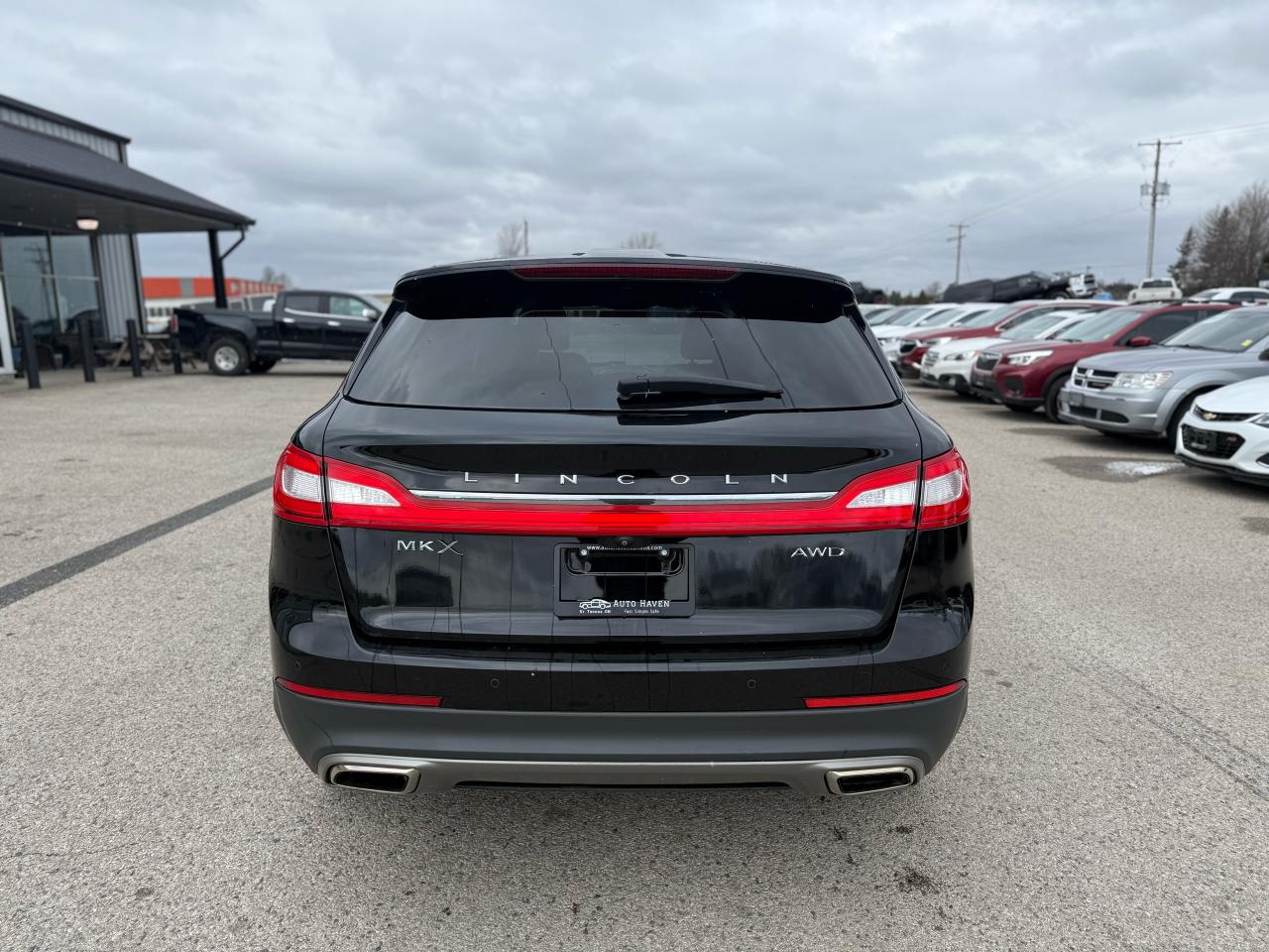 2017 Lincoln MKX Reserve Photo4