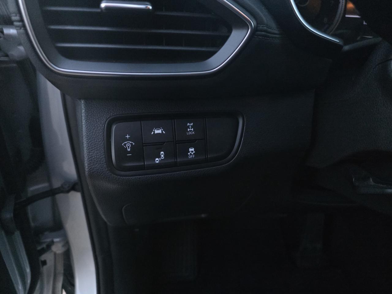 2019 Hyundai Santa Fe Preferred AWD - Photo #14