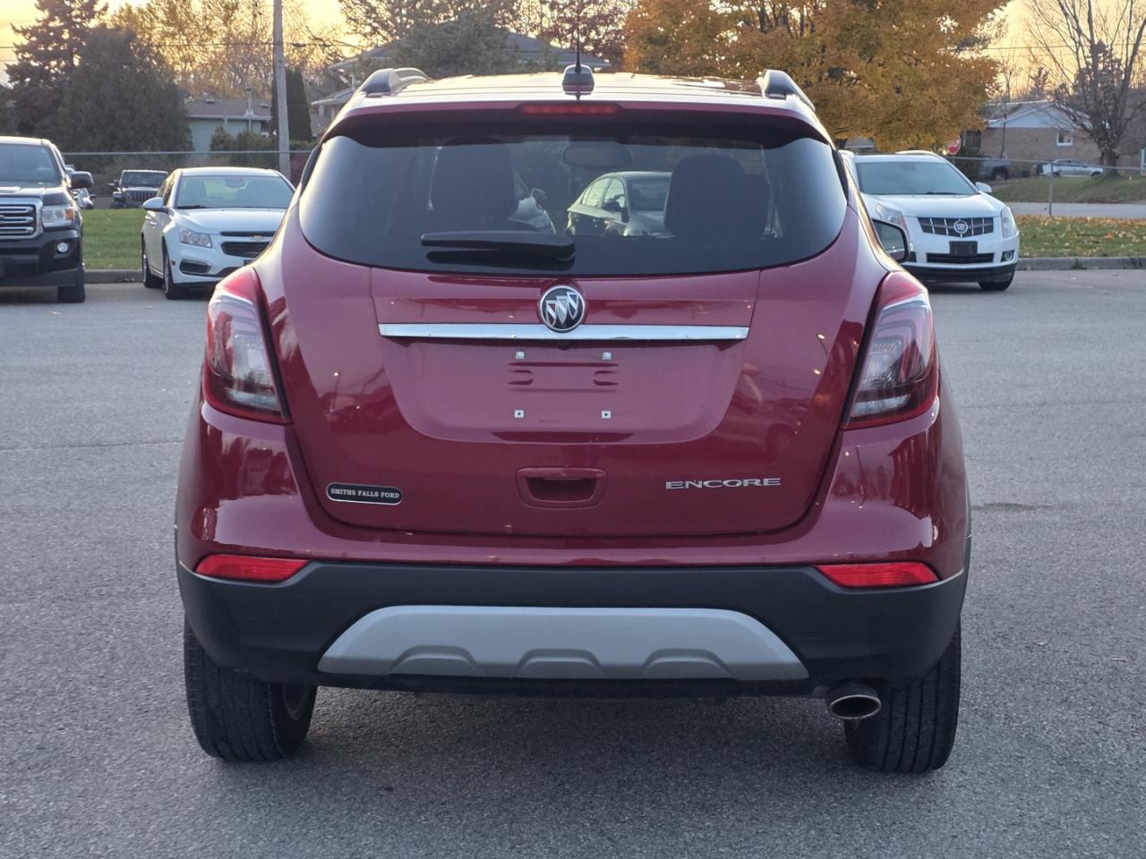 2020 Buick Encore Essence FWD - Photo #6