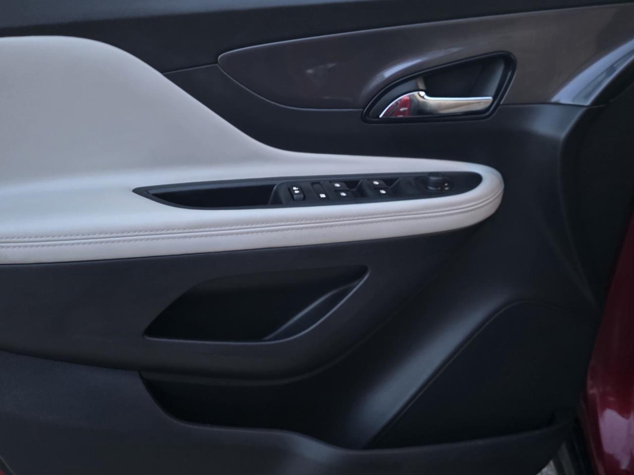 2020 Buick Encore Essence FWD - Photo #10