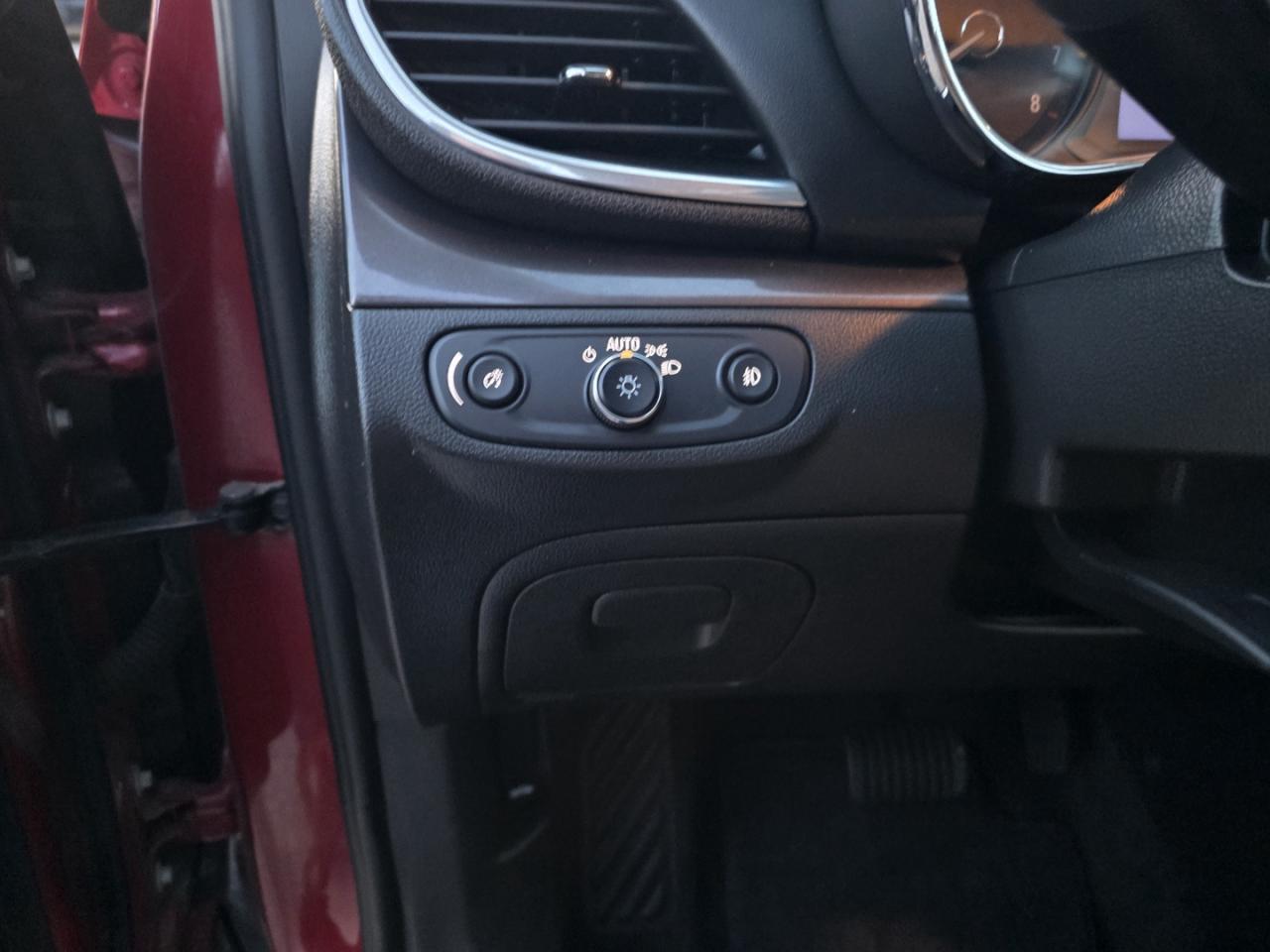 2020 Buick Encore Essence FWD - Photo #14