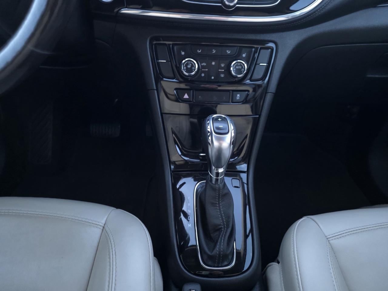2020 Buick Encore Essence FWD - Photo #16
