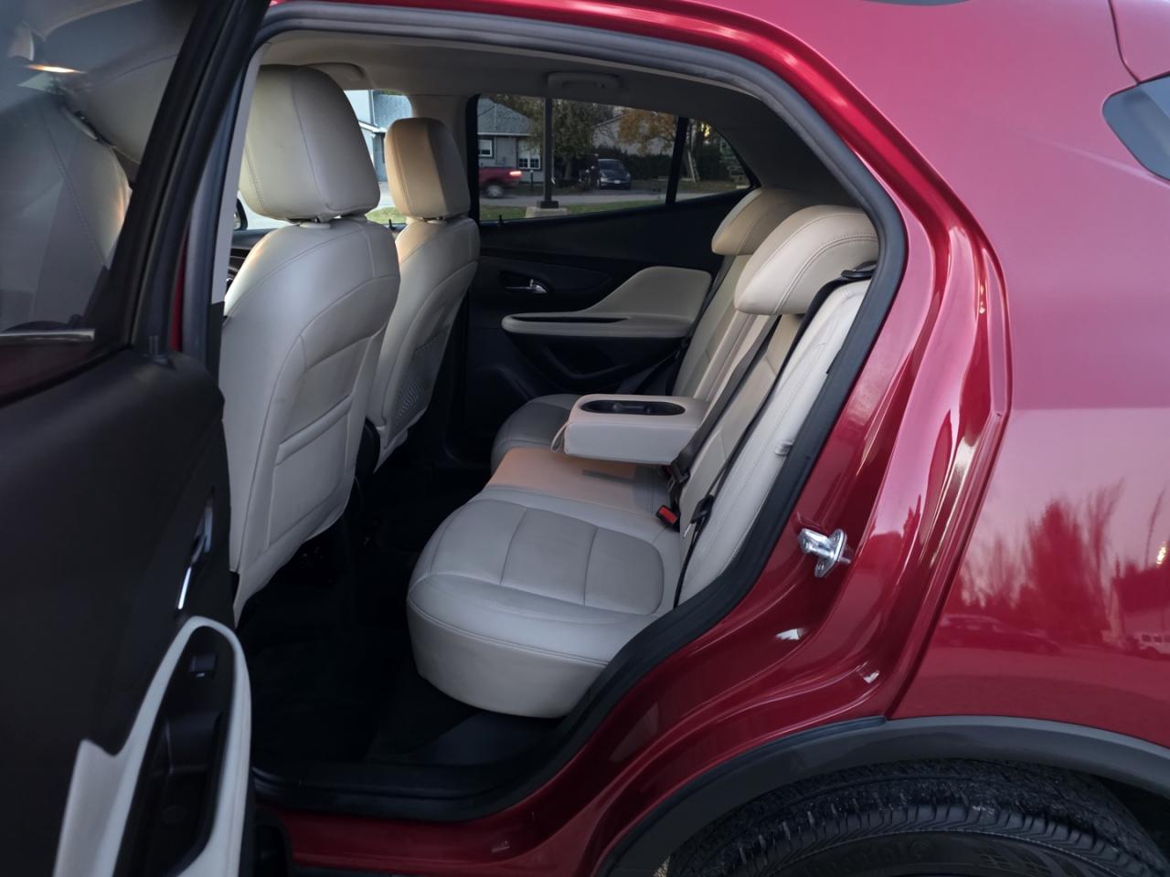 2020 Buick Encore Essence FWD - Photo #17