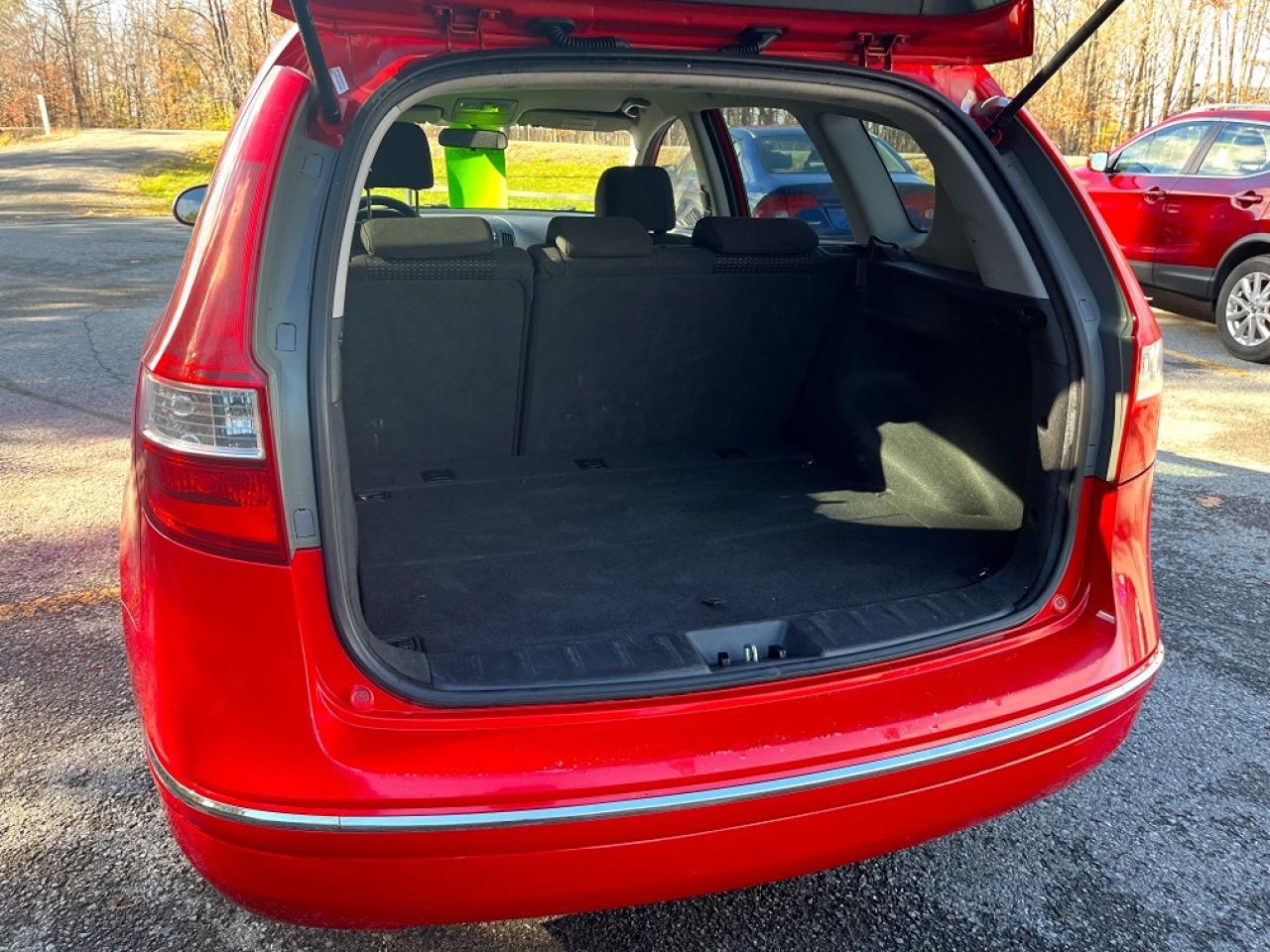 2009 Hyundai Elantra Touring L - Photo #8