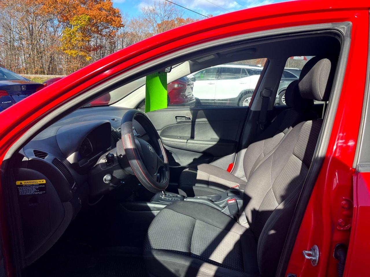 2009 Hyundai Elantra Touring L - Photo #6