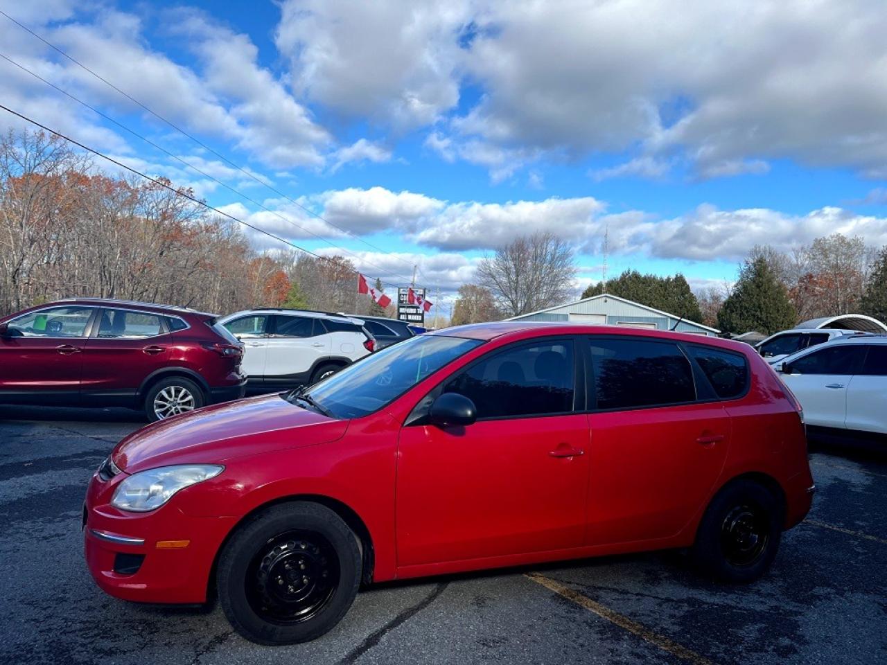 2009 Hyundai Elantra Touring L - Photo #2