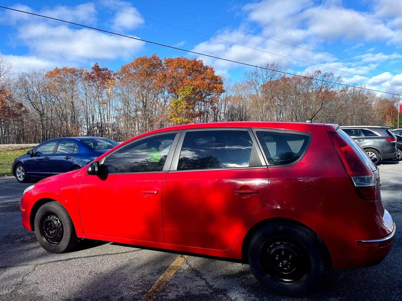 2009 Hyundai Elantra Touring L - Photo #3